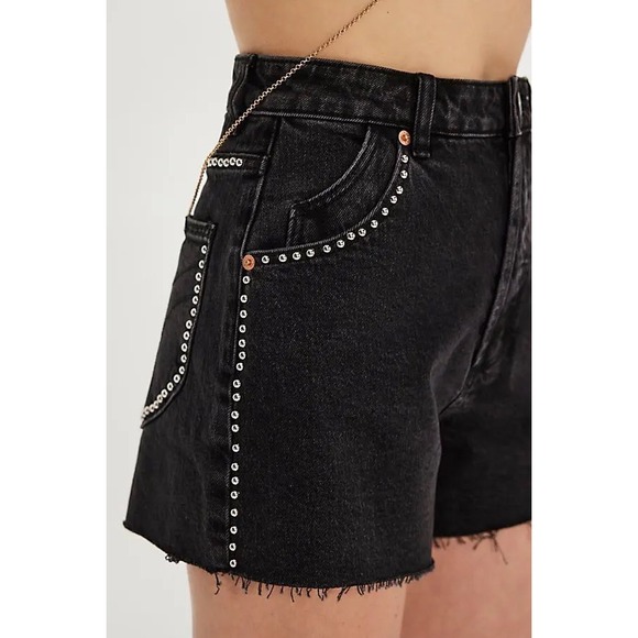 Rolla's Mirage High Rise Studded Denim Shorts Faded Black Frayed Hem Size 28 GUC - Picture 3 of 8